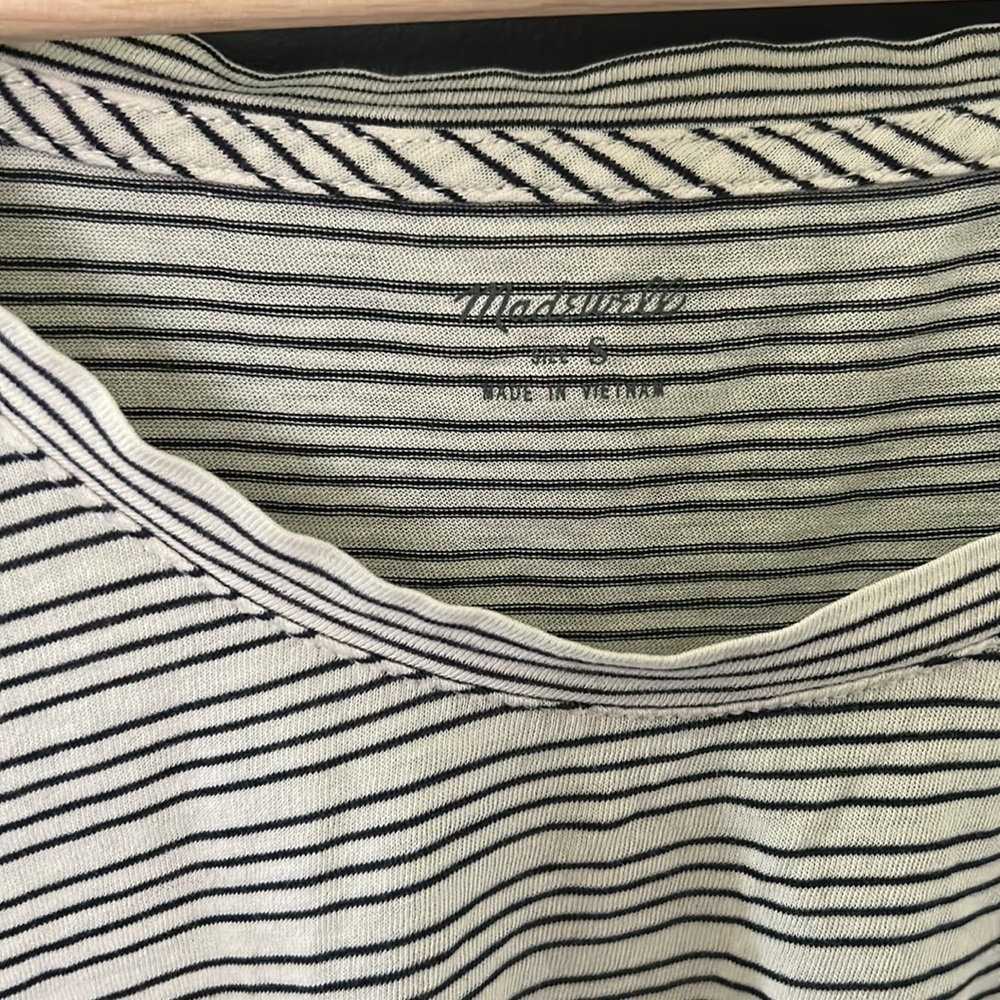 Madewell Cropped Striped High low Top. Size S - Picture 5 of 8
